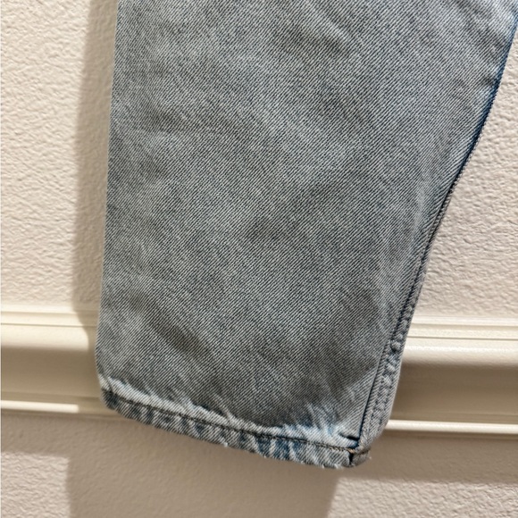 GAP High Rise Light Blue Wash Straight Leg Mom Jeans - Picture 5 of 13